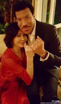 新闻娱乐通刘嘉玲,从影坛巨星到生活达人，她的精彩人生